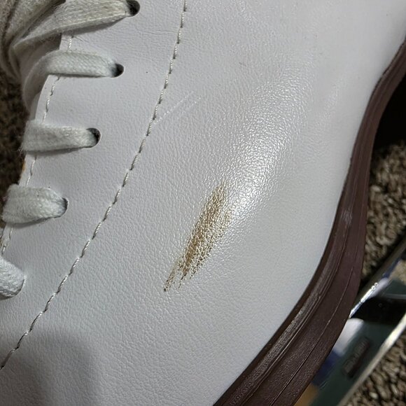 GAM Figure Skates 7.5 C w/ 10¼" Blades + Guardog Covers – White - Picture 16 of 16